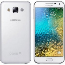 Замена батареи на телефоне Samsung Galaxy E5 Duos в Пскове